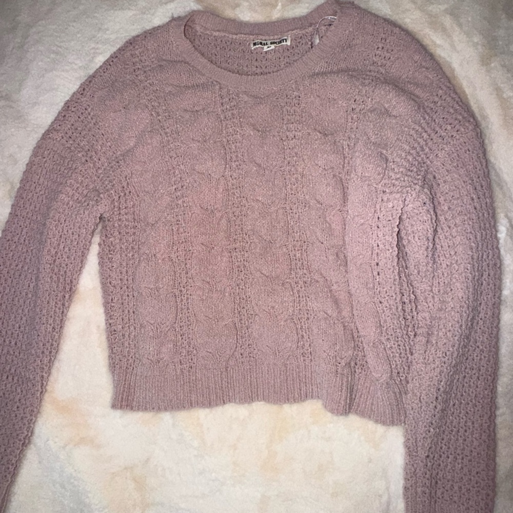 Elegant Mauve Cable Knit Sweater